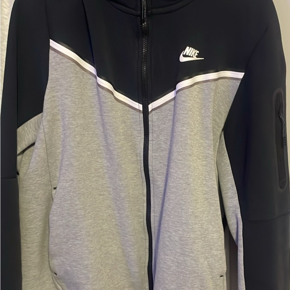 Nike Black and Gray tech fleece